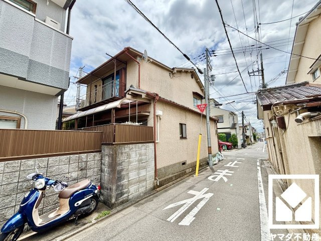 伏見区深草直違橋南1丁目の外観