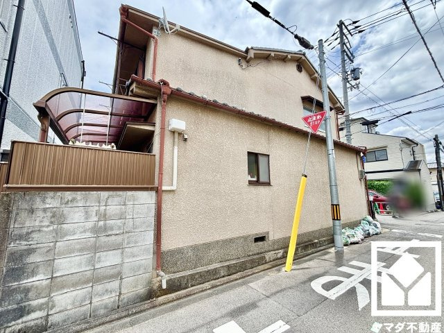 伏見区深草直違橋南1丁目の外観