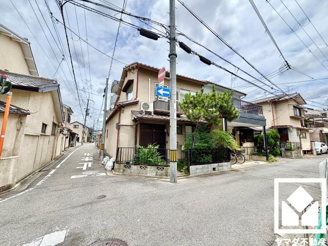 伏見区深草直違橋南1丁目の外観