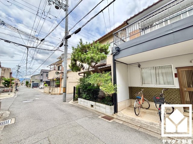 伏見区深草直違橋南1丁目の外観