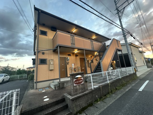 コンフォート宮町の駐車場