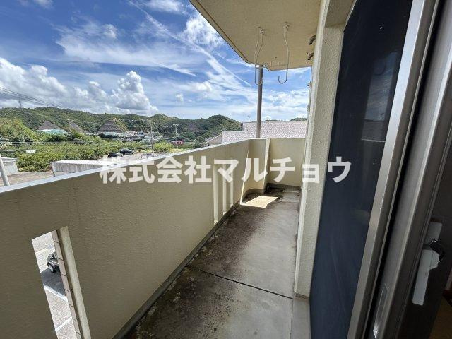 パーシモンⅡのバルコニー|バルコニーからの眺めを楽しみながら食事をしませんか