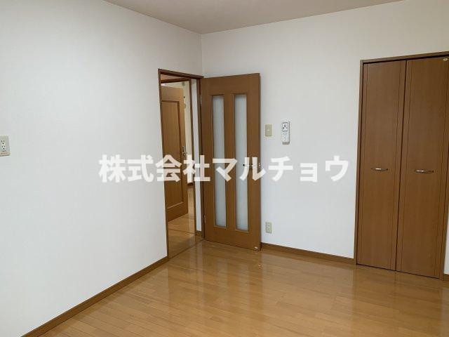 パーシモンⅡの洋室|広々とした洋室です