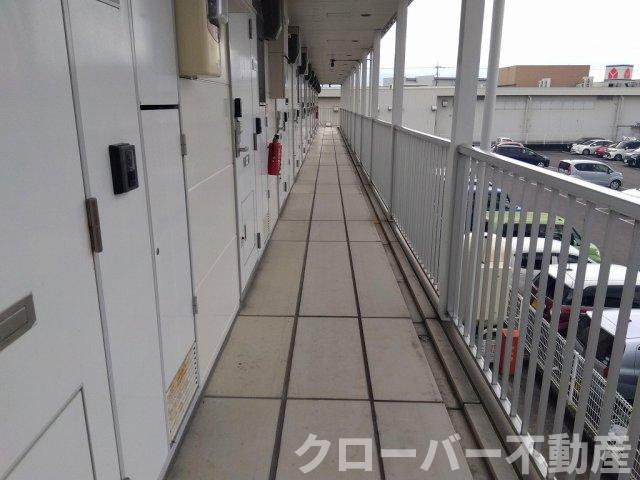 レオパレスルートイレブンのロビー