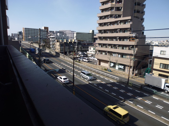 プリオールオオフチの外観|鉄筋鉄骨造の頑丈な建物です。