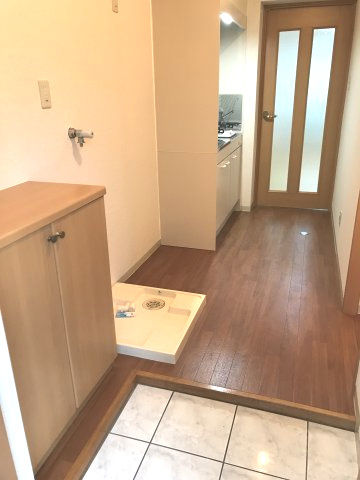 メゾンアソシエの玄関