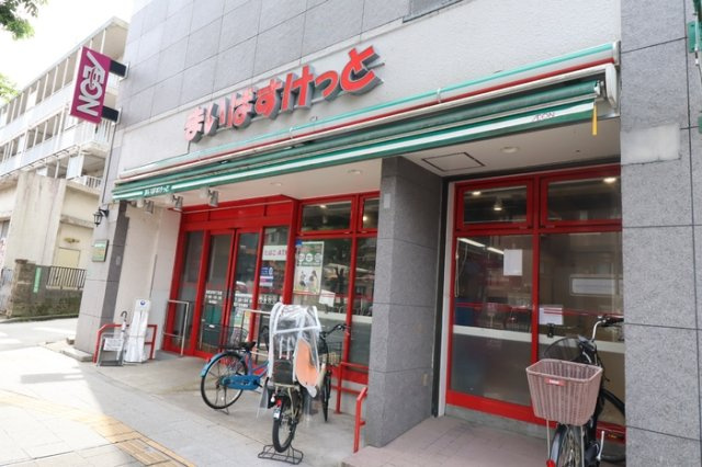 レジリエンス下赤塚の周辺