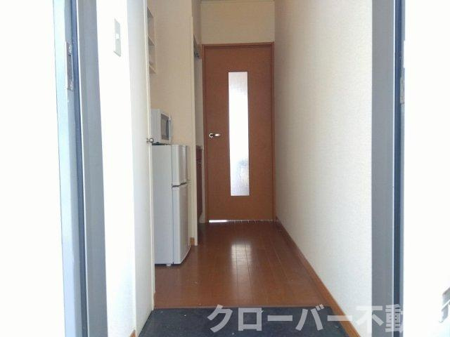 レオパレス華の玄関