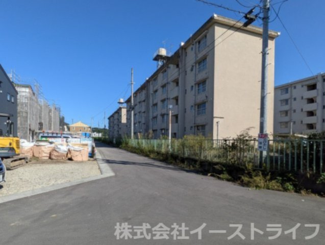 【新築戸建】　いわき市平城東1丁目第1　全15棟　長期優良住宅の前面道路含む現地写真|南側4.9ｍ公道