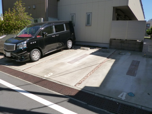 クレセールの駐車場|駐車場有ります！