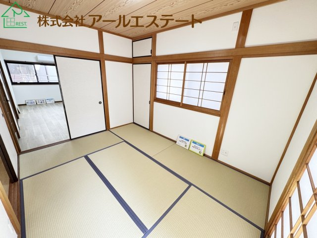 加古川市加古川町稲屋　　山陽電鉄「尾上の松駅」徒歩18分の和室
