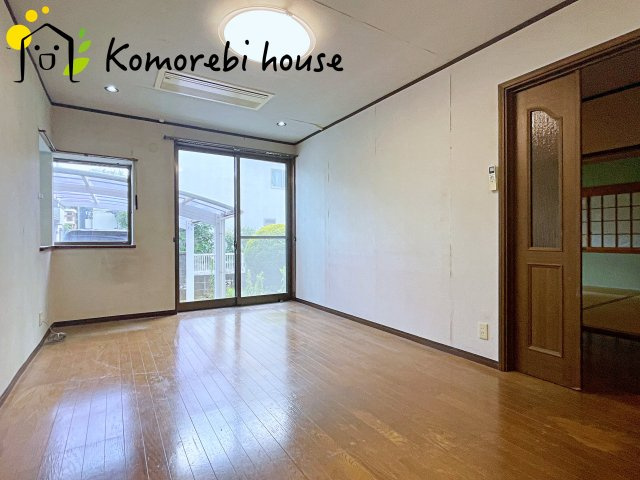 さいたま市大宮区　中古戸建の居間・リビング|26.7.9撮影済み