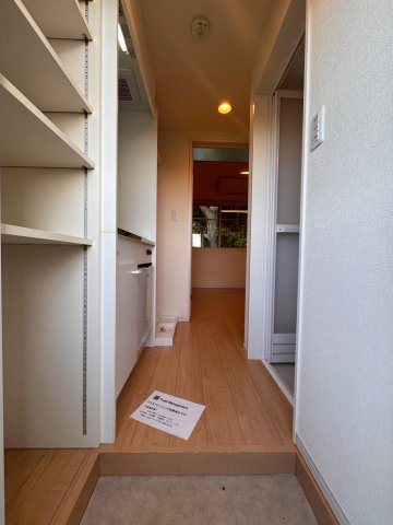 川崎市多摩区枡形６丁目のアパートの玄関