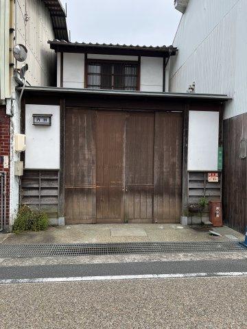 津山市林田町　貸店舗・事務所