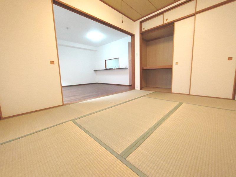 ステイツ枚方香里ヶ丘7丁目の収納|和室の押入
■物件内覧・資金計画相談・住宅ローン相談、リフォーム相談、お問合せ受付中■
※当日・翌日のご内覧、ご相談はお電話でのお問合せがスムーズです！