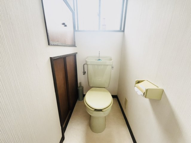 中古戸建　藤沢市辻堂西海岸2丁目のトイレ