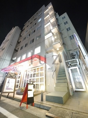 腰越10の外観
