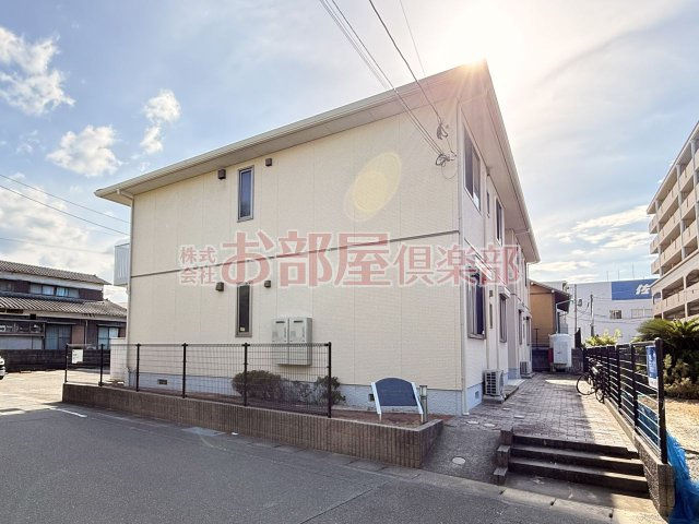 シャーメゾン新合川の外観