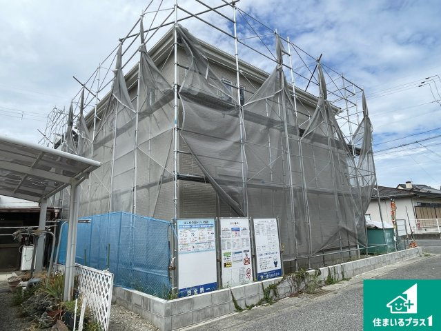 近江八幡市八幡町　新築一戸建ての外観|周辺は落ち着いた街並みの住宅地！子育てがしやすい住環境です！まだ未完成ですが、現地でしかわからない事もございます。是非一度ご覧ください。