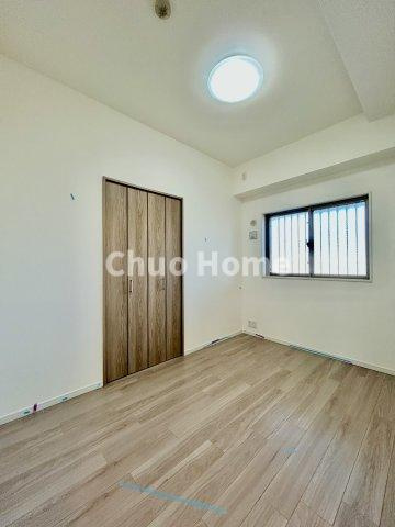 レックス北千住の子供部屋|【子供部屋】お子様を持つ家庭の約6割が「家族や子どものため」に購入を希望。入学後の転校を避け、広い空間でのびのび育てたいなどの親心が、家探しのきっかけになっているようです。