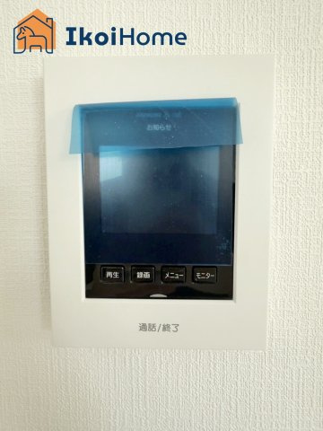 明石市西明石町2丁目　全2棟2号棟　新築戸建の設備|◆同社施工例◆カラーモニターインターホンは急な来客時も安心して対応できます。