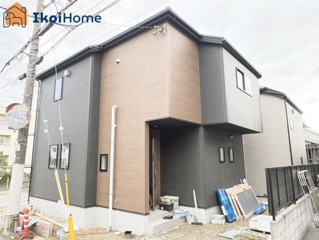 明石市西明石町2丁目　全2棟2号棟　新築戸建のエントランス|【ホームページに現地動画掲載中】●年中無休：当日予約可●無料送迎！最短10分でお迎えに向かいます！