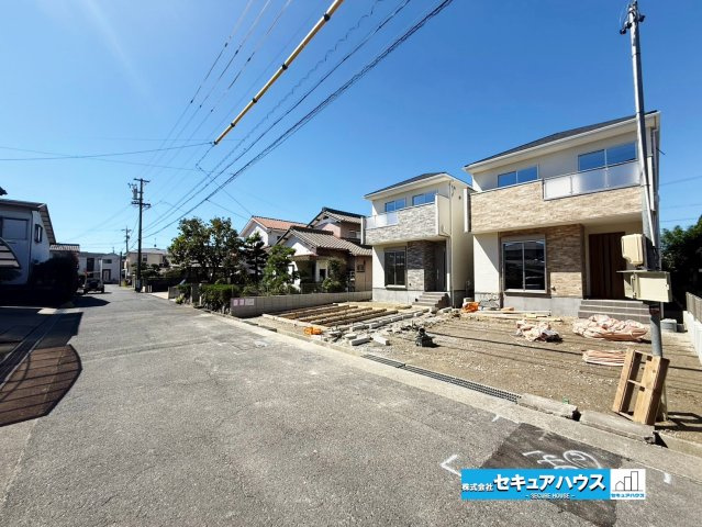 【今からご案内可能】知多市つつじが丘3丁目の前面道路含む現地写真|事前予約にて現地ご見学いただけます！お気軽にお問い合わせください♪
■株式会社　セキュアハウス■
住宅ローンに強く、知識、経験豊富なスタッフ在籍
お客様に寄り添い、ご成約後もサポート致します。