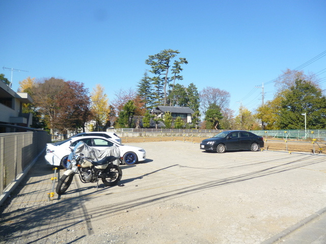 アルティプラーノⅡの駐車場|平置き駐車場　バイク置場もあります。