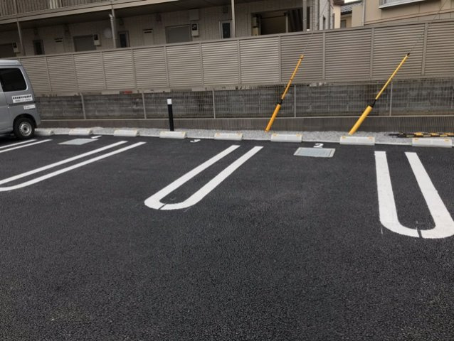 スカイガーデンＡの駐車場