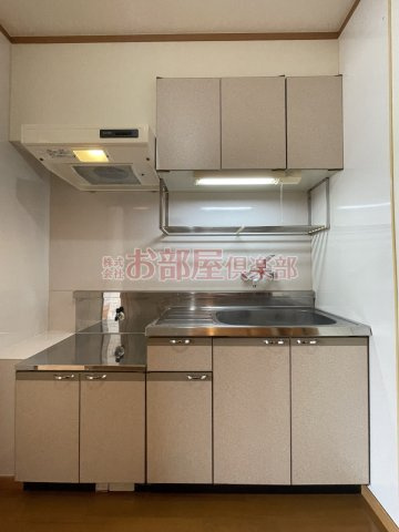 アイビーコート弐番館のキッチン|コンパクトなキッチンで掃除もラクラク