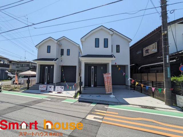 相模原市南区御園5丁目　新築全4棟の前面道路含む現地写真|お住まいの前面道路が広いと駐車が楽になり、陽当たりも遮られないので明るく居心地の良いお家になります♪