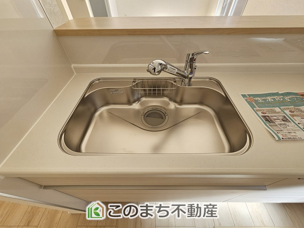 CRADLEGARDEN那須塩原市若草町第9のキッチン|同社施工物件の写真です。※建具やフローリング、その他仕様が違う場合がございます。