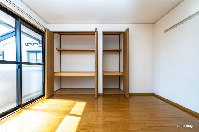 コスモスパーク稲里 WEST　Cの居間・リビング