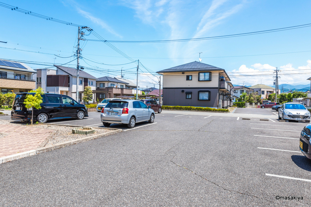 コスモスパーク稲里 WEST　Cの駐車場|駐車場