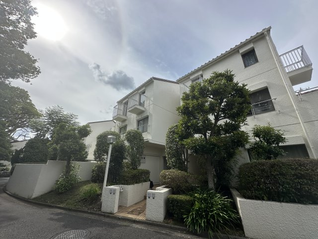 ガーデン南山手４号棟