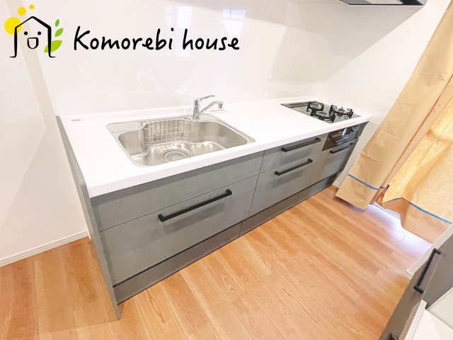 加茂川住宅壱号棟のキッチン|きれいなキッチンです