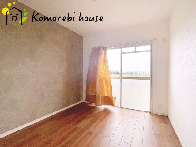 加茂川住宅壱号棟の寝室|使い勝手のいい寝室です