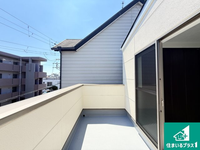 今川４丁目　中古戸建のバルコニー