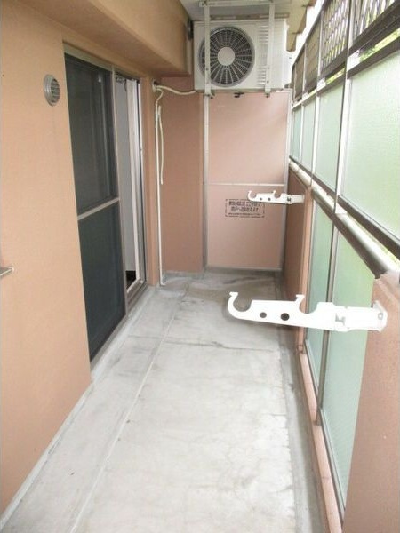 ドルチェ茶屋ヶ坂のバルコニー