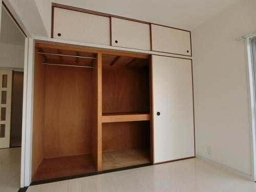 福岡市東区三苫４丁目の賃貸マンションの収納|物件の画像7