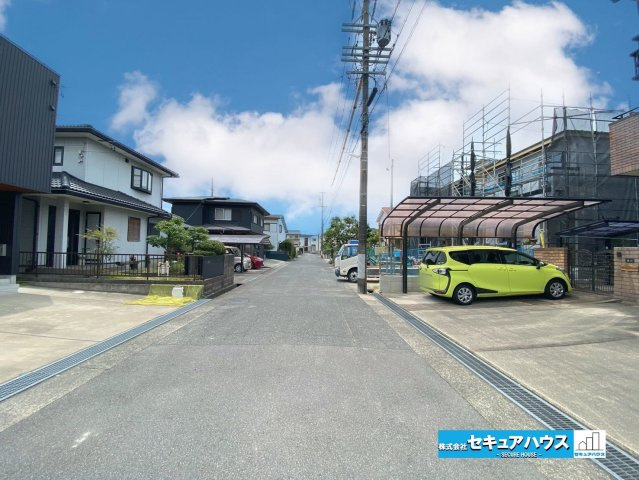【同施工物件ご案内可能】知多市つつじが丘3丁目の前面道路含む現地写真