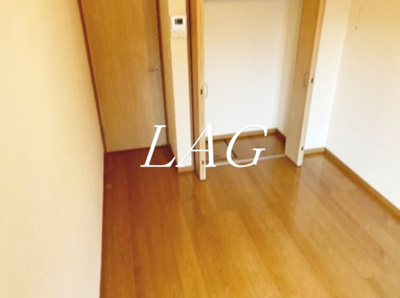 【居間・リビング】 | カタリナガーデン | 洋室のお部屋です。
