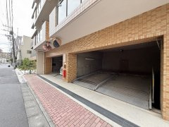 ダイアパレス亀戸・立花の駐車場|ダイアパレス亀戸・立花:敷地内に駐車場がございます！