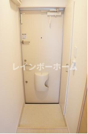 リブリ・コアラの玄関