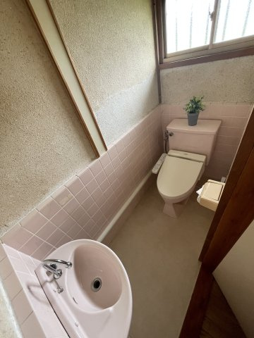 玉名立願寺貸家のトイレ