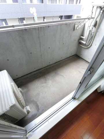 TOFスクエアのバルコニー|※反転タイプ・家具無し