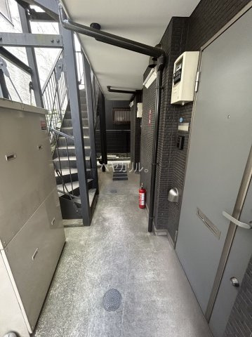 【エントランス】 | Ｗｉｎｄｙ　Ｈｉｌｌｓ　横浜吉野町 | 同建物別部屋参考
