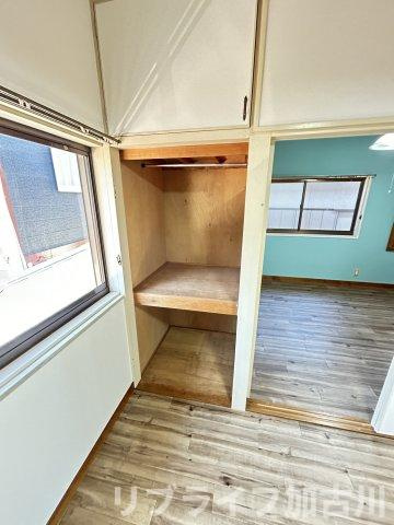 阿弥陀町貸家の収納