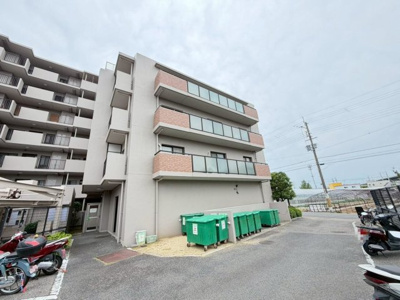 【設備】 | 東急ドエル・アルス泉北深井 | 【管理会社】
東急コミュニティーの管理です。マンション内の暮らしをサポートしてくれます。