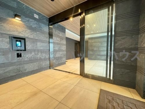 福岡市東区香椎駅前１丁目の賃貸マンションのエントランス|エントランス写真